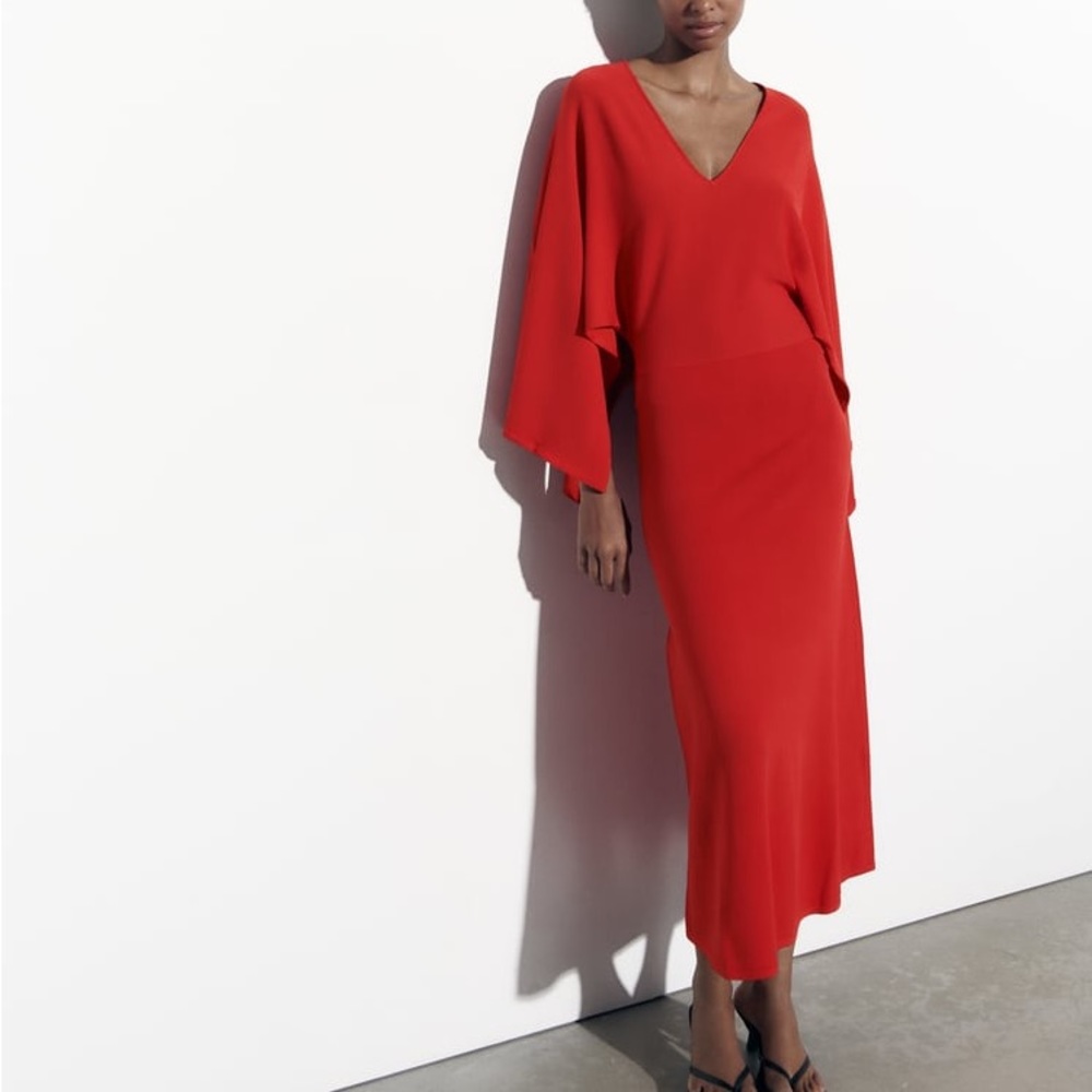 Zara Cape Sleeve Knit Dress - Picture 5 of 11